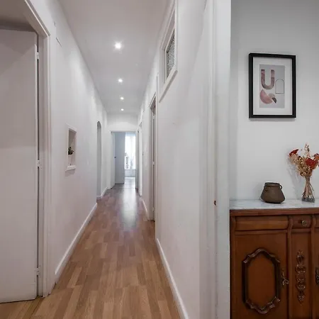 Spacious Old Town Διαμέρισμα *