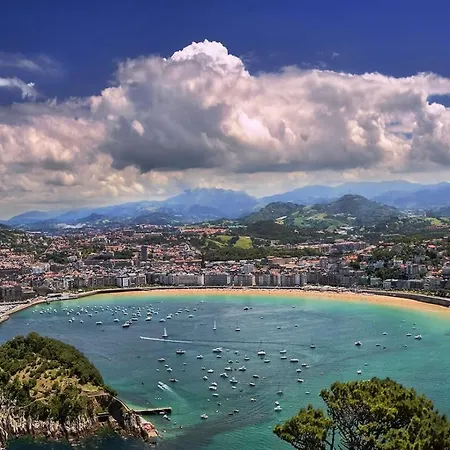 Spacious Old Town Διαμέρισμα *