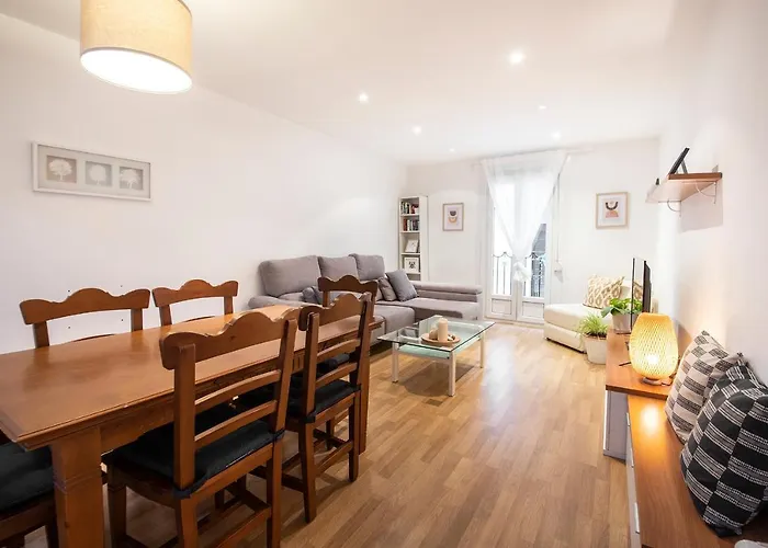 Spacious Old Town Apartment San Sebastián