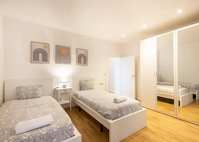 Spacious Old Town Appartement Saint-Sébastien