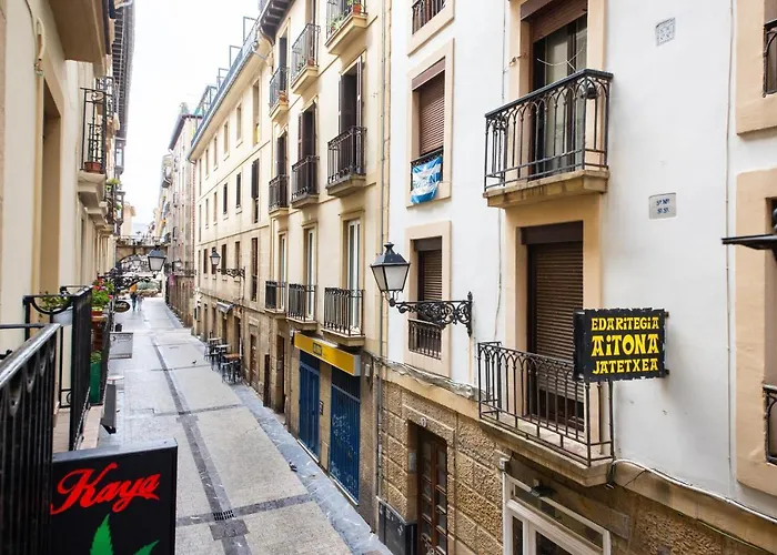 Spacious Old Town Appartement Saint-Sébastien